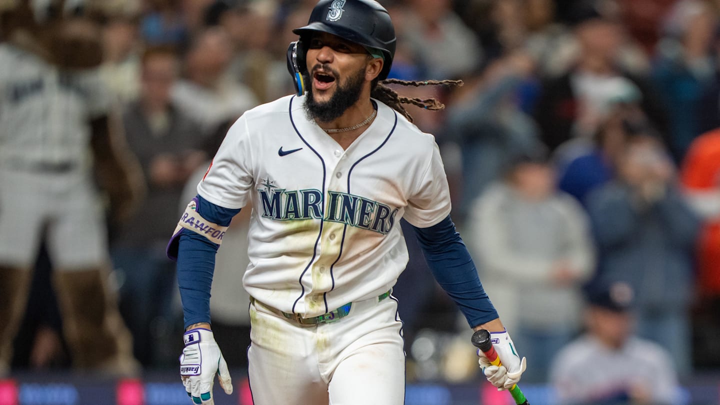 Mariners’ Bats Rescue Luis Castillo In Emotional Comeback Win Over Astros