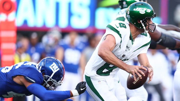 New York Jets v New York Giants