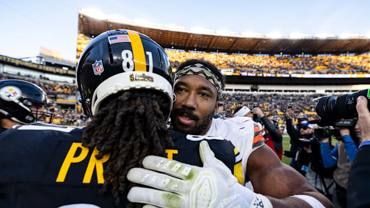 Cleveland Browns v Pittsburgh Steelers