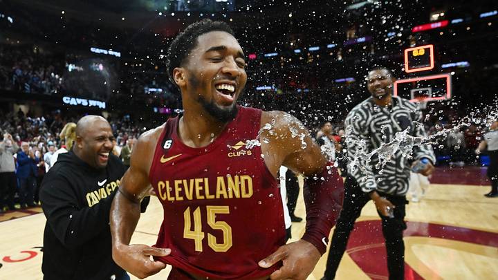 Jan 2, 2023; Cleveland, Ohio, USA; Cleveland Cavaliers guard Donovan Mitchell (45) celebrates after scoring 71 points to set the franchise record as the Cavaliers beat the Chicago Bulls at Rocket Mortgage FieldHouse. Mandatory Credit: Ken Blaze-USA TODAY Sports Jan 2, 2023; Cleveland, Ohio, USA; Cleveland Cavaliers guard Donovan Mitchell (45) celebrates after scoring 71 points to set the franchise record as the Cavaliers beat the Chicago Bulls at Rocket Mortgage FieldHouse. Mandatory Credit: Ken Blaze-USA TODAY Sports