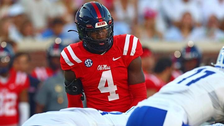 Mississippi Rebels linebacker Suntarine Perkins. Mississippi Rebels linebacker Suntarine Perkins.