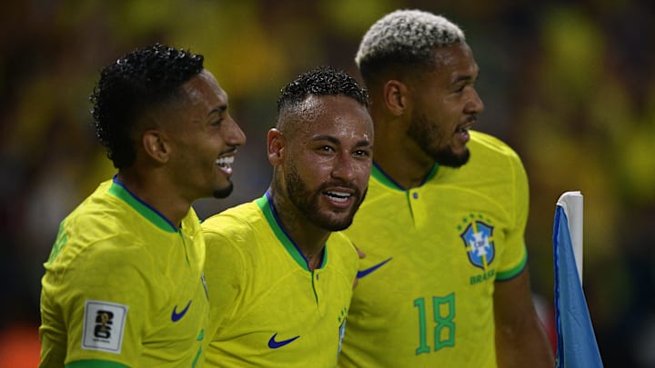 Raphinha, Neymar e Joelinton estão entre os convocados por Dorival