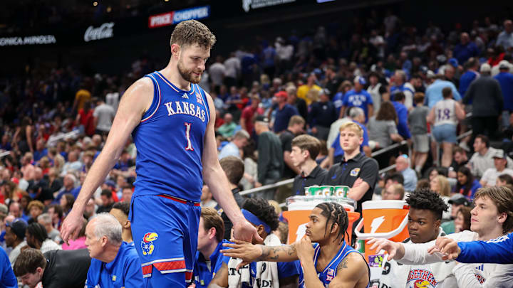 Mar 13, 2025; Kansas City, MO, USA; Kansas Jayhawks center Hunter Dickinson (1) leaves the game during the second half against the Arizona Wildcats at T-Mobile Center. Mandatory Credit: William Purnell-Imagn Images