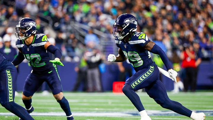 Former Seattle Seahawks cornerback D.J. James has signed with the Giants.