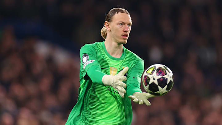 Matveï Safonov a de nouveau marqué des points avec le PSG contre Chelsea en Ligue des Champions