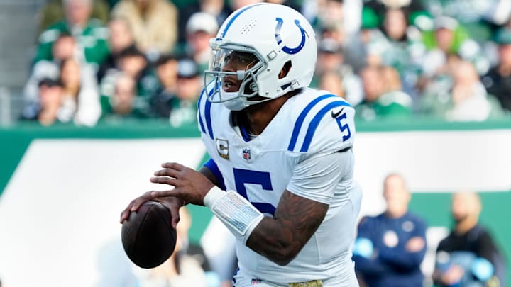 Indianapolis Colts quarterback Anthony Richardson (5) looks for an open receiver in the second quarter, Sunday, November 17, 2024, in East Rutherford. Indianapolis Colts quarterback Anthony Richardson (5) looks for an open receiver in the second quarter, Sunday, November 17, 2024, in East Rutherford.