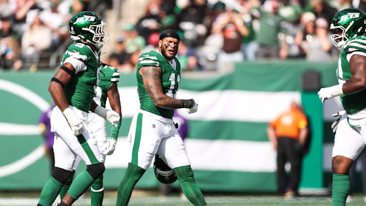 Oct 19, 2025; East Rutherford, New Jersey, USA; New York Jets linebacker Jermaine Johnson (11) celebrates a defensive stop in the first quarter against the Carolina Panthers at MetLife Stadium. Mandatory Credit: Vincent Carchietta-Imagn Images Oct 19, 2025; East Rutherford, New Jersey, USA; New York Jets linebacker Jermaine Johnson (11) celebrates a defensive stop in the first quarter against the Carolina Panthers at MetLife Stadium. Mandatory Credit: Vincent Carchietta-Imagn Images