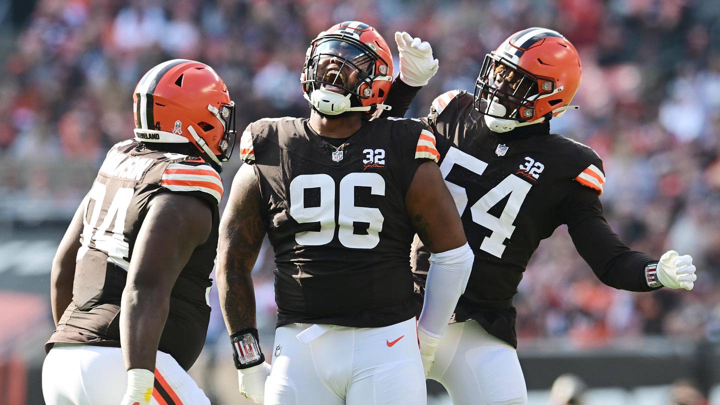 Browns Sign Julian Okwara to Boost Defensive Line