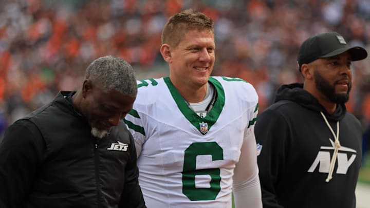 Oct 26, 2025; Cincinnati, Ohio, USA; New York Jets place kicker Nick Folk (6) celebrates after winning the game against the Cincinnati Bengals at Paycor Stadium. Mandatory Credit: Katie Stratman-Imagn Images