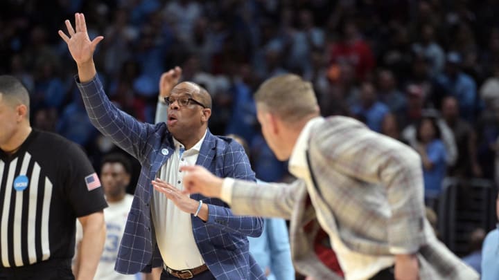 UNC basketball head coach Hubert Davis