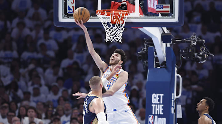 Apr 21, 2024; Oklahoma City, Oklahoma, USA; Oklahoma City Thunder forward Chet Holmgren (7) shoots a layup against the Pelicans. 
