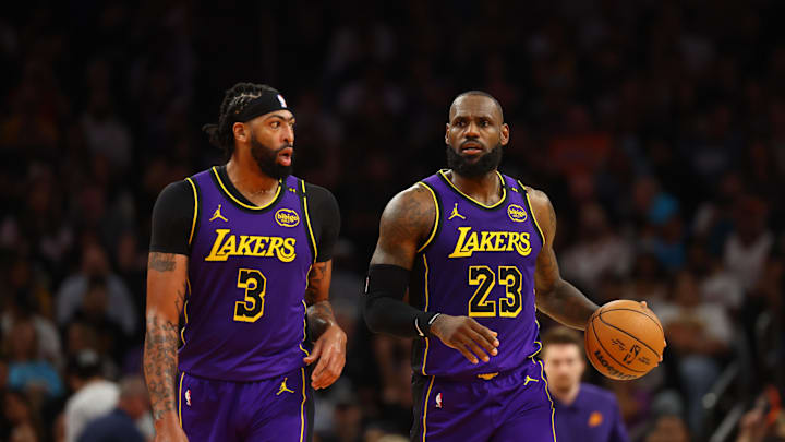 Los Angeles Lakers forward LeBron James and forward Anthony Davis during an October 28 game against the Phoenix Suns at Footprint Center. 
