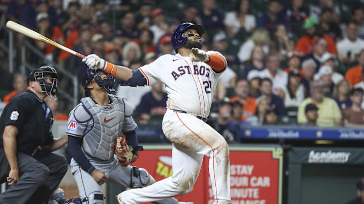 Houston Astros first baseman Jon Singleton (28) hits a home run