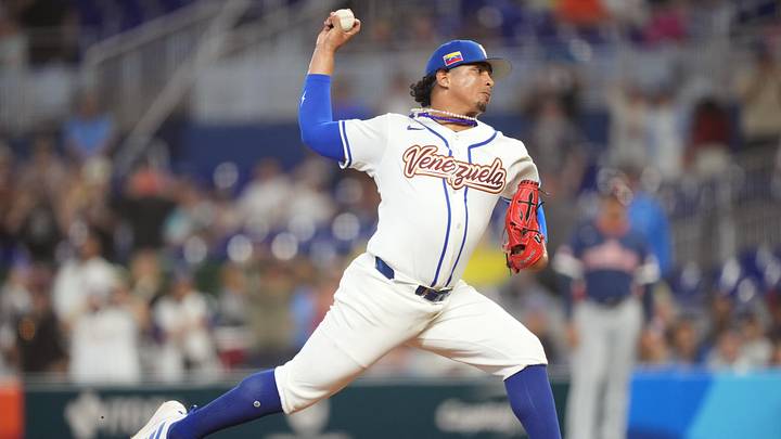 Venezuela espera que su cerrador, Daniel Palencia, lance en ventaja contra República Dominicana Venezuela espera que su cerrador, Daniel Palencia, lance en ventaja contra República Dominicana