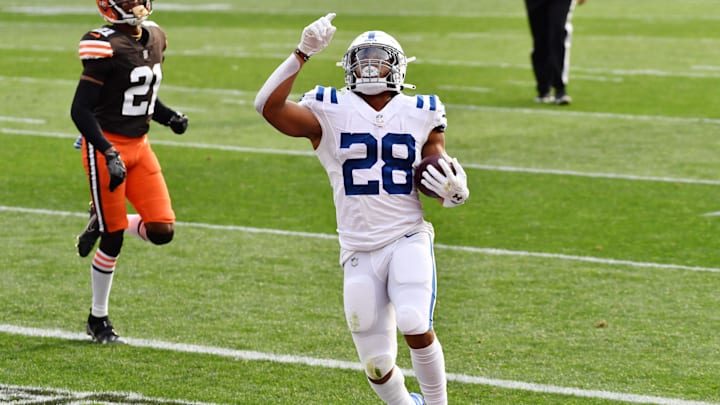 An NFL insider has added more fuel to the trade rumors involving the Cleveland Browns and Jonathan Taylor.