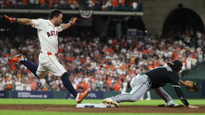 Houston Astros second baseman Jose Altuve (27). Mandatory Credit: Troy Taormina-Imagn Images Houston Astros second baseman Jose Altuve (27). Mandatory Credit: Troy Taormina-Imagn Images