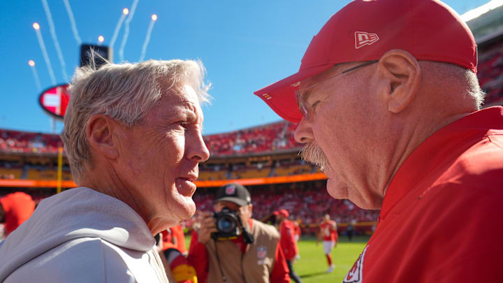 Oct 19, 2025; Kansas City, Missouri, USA; Las Vegas Raiders head coach Pete Carroll and Kansas City Chiefs head coach Andy Reid shake hands after the game at GEHA Field at Arrowhead Stadium. Mandatory Credit: Jay Biggerstaff-Imagn Images Oct 19, 2025; Kansas City, Missouri, USA; Las Vegas Raiders head coach Pete Carroll and Kansas City Chiefs head coach Andy Reid shake hands after the game at GEHA Field at Arrowhead Stadium. Mandatory Credit: Jay Biggerstaff-Imagn Images