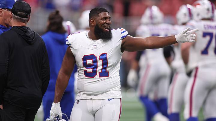 Oct 13, 2025; Atlanta, Georgia, USA; Buffalo Bills defensive tackle Ed Oliver (91) warms up prior to a game against the Atlanta Falcons at Mercedes-Benz Stadium. Oct 13, 2025; Atlanta, Georgia, USA; Buffalo Bills defensive tackle Ed Oliver (91) warms up prior to a game against the Atlanta Falcons at Mercedes-Benz Stadium.