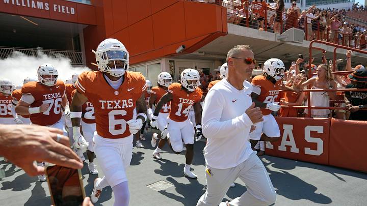 Texas Longhorns Head Coach Steve Sarkisian leads his team on to the field. Mandatory Credit: Scott Wachter-Imagn Images