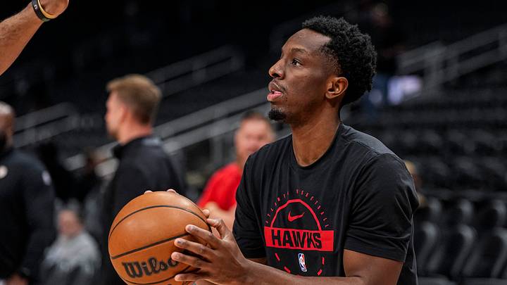 Apr 10, 2026; Atlanta, Georgia, USA; Atlanta Hawks forward Onyeka Okongwu (17) warms up on the court prior to the game against the Cleveland Cavaliers at State Farm Arena. Mandatory Credit: Dale Zanine-Imagn Images Apr 10, 2026; Atlanta, Georgia, USA; Atlanta Hawks forward Onyeka Okongwu (17) warms up on the court prior to the game against the Cleveland Cavaliers at State Farm Arena. Mandatory Credit: Dale Zanine-Imagn Images
