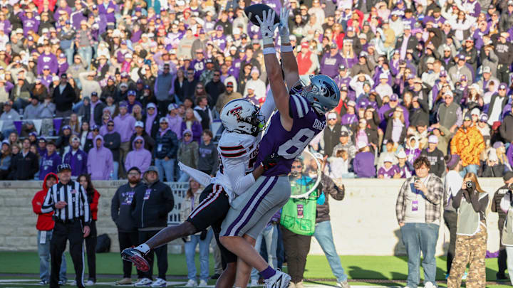 Kansas State Wildcats tight end Garrett Oakley (