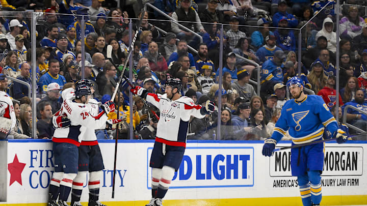 Jakob Chychrun, Connor McMichael, Tom Wilson, Washington Capitals Mandatory Credit: Jeff Curry-Imagn Images