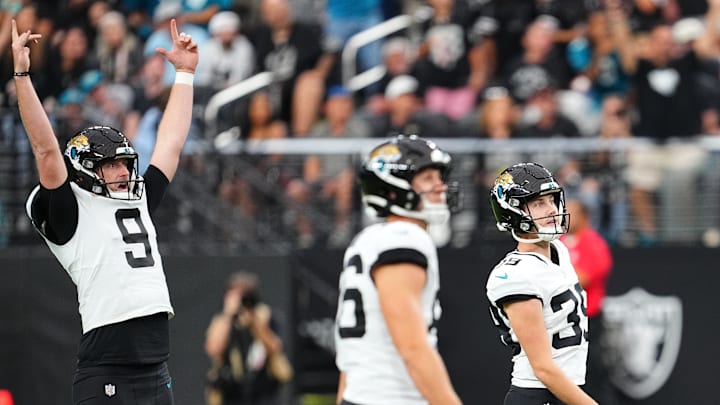 Jacksonville Jaguars v Las Vegas Raiders Jacksonville Jaguars v Las Vegas Raiders