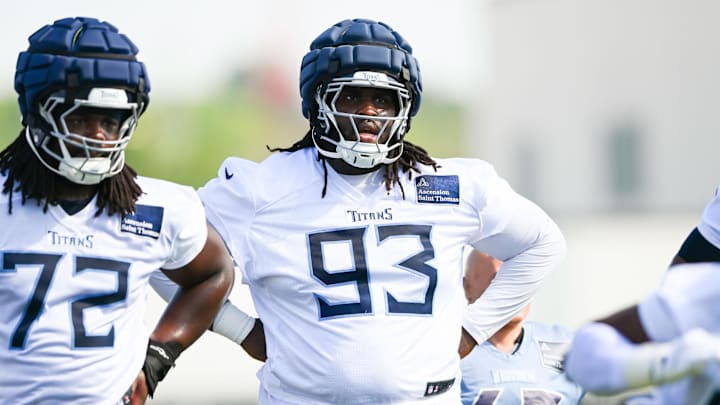 Tennessee Titans defensive tackle T'Vondre Sweat goes through drills during training camp. Mandatory Credit: Steve Roberts-Imagn Images Tennessee Titans defensive tackle T'Vondre Sweat goes through drills during training camp. Mandatory Credit: Steve Roberts-Imagn Images