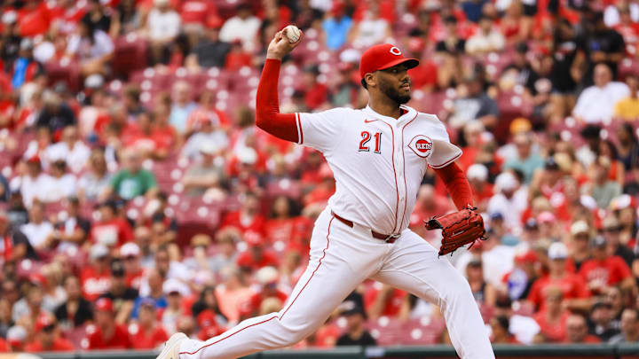 Sep 22, 2024; Cincinnati, Ohio, USA; Cincinnati Reds starting pitcher Hunter Greene (21) pitches against the Pittsburgh Pirates in the first inning at Great American Ball Park. Mandatory Credit: Katie Stratman-Imagn Images Sep 22, 2024; Cincinnati, Ohio, USA; Cincinnati Reds starting pitcher Hunter Greene (21) pitches against the Pittsburgh Pirates in the first inning at Great American Ball Park. Mandatory Credit: Katie Stratman-Imagn Images