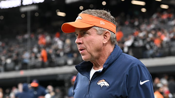 Denver Broncos v Las Vegas Raiders