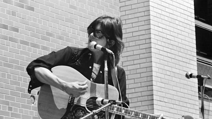 Gram Parsons in Concert