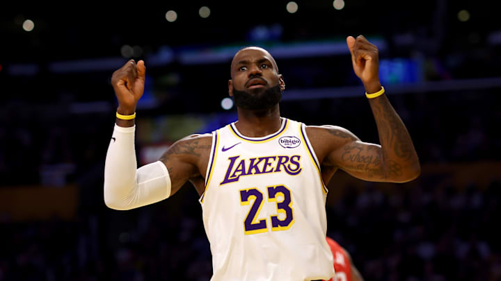 Houston Rockets v Los Angeles Lakers