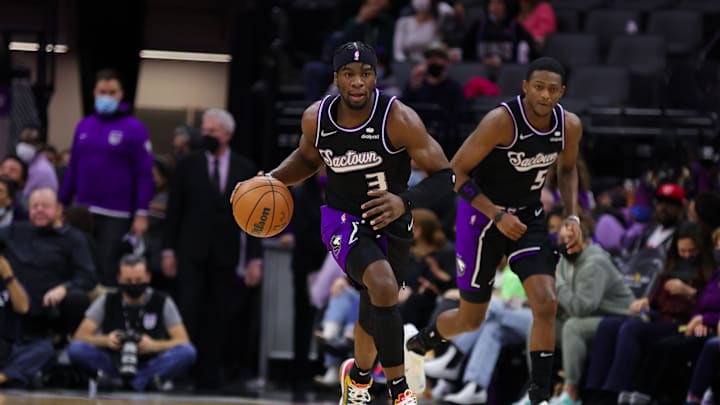 Dec 26, 2021; Sacramento, California, USA; Sacramento Kings guard Terence Davis (3) during the game against the Memphis Grizzlies at Golden 1 Center. Mandatory Credit: Sergio Estrada-Imagn Images