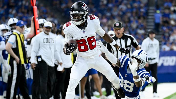 Aug 22, 2026; Indianapolis, Indiana, USA; Atlanta Falcons wide receiver Vinny Anthony II (86) runs after a catch against Indianapolis Colts safety Jonathan Owens (38) during the second half at Lucas Oil Stadium. Mandatory Credit: Robert Goddin-Imagn Images