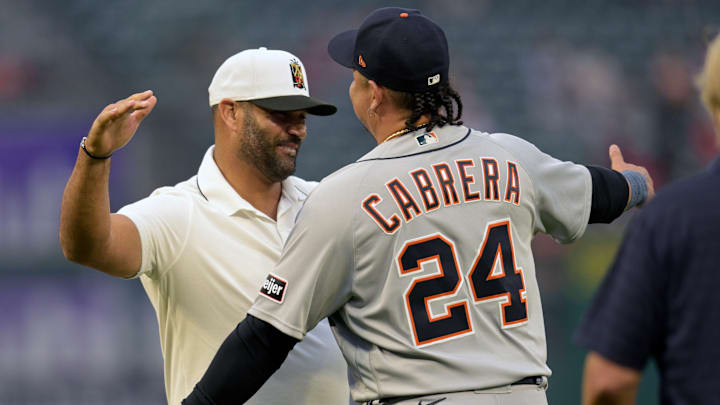 Allbert Pujols y Miguel Cabrera compartieron en el homenaje al venezolano 