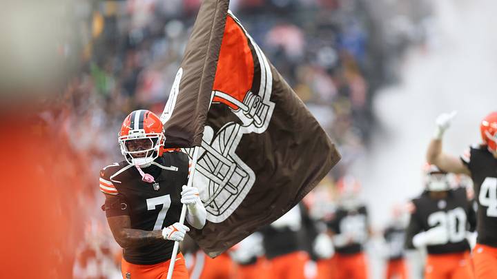 Dec 28, 2025; Cleveland, Ohio, USA; Cleveland Browns cornerback Tyson Campbell (7) enters the field before the game against the Pittsburgh Steelers at Huntington Bank Field. Mandatory Credit: Scott Galvin-Imagn Images Dec 28, 2025; Cleveland, Ohio, USA; Cleveland Browns cornerback Tyson Campbell (7) enters the field before the game against the Pittsburgh Steelers at Huntington Bank Field. Mandatory Credit: Scott Galvin-Imagn Images