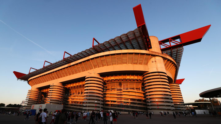 San Siro devait être détruit