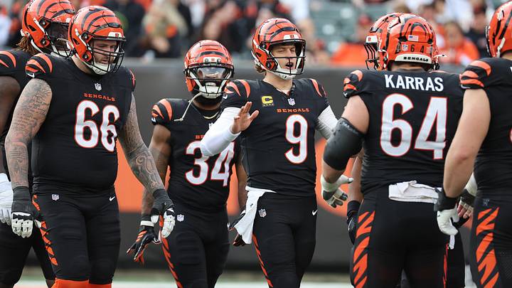 Dec 28, 2025; Cincinnati, Ohio, USA; Cincinnati Bengals quarterback Joe Burrow (9) celebrates with teammates after a touchdown during the first half against the Arizona Cardinals at Paycor Stadium. Mandatory Credit: Joseph Maiorana-Imagn Images Dec 28, 2025; Cincinnati, Ohio, USA; Cincinnati Bengals quarterback Joe Burrow (9) celebrates with teammates after a touchdown during the first half against the Arizona Cardinals at Paycor Stadium. Mandatory Credit: Joseph Maiorana-Imagn Images