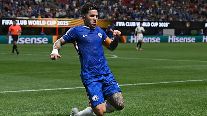 Campeão mundial pela Argentina, Enzo Fernández tenta repetir a dose agora pelo clube inglês