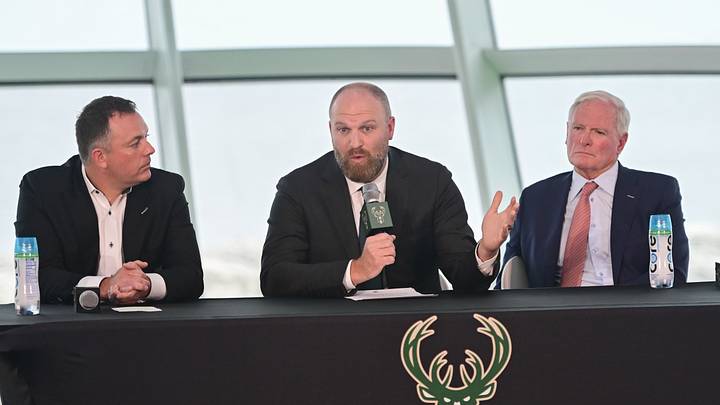 May 6, 2026; Milwaukee, WI, USA; Milwaukee Bucks general manager Jon Horst (left) and co-owner Jimmy Haslam (right) introduce new head coach Taylor Jenkins (center) at a press conference at Milwaukee Art Museum. Mandatory Credit: Benny Sieu-Imagn Images May 6, 2026; Milwaukee, WI, USA; Milwaukee Bucks general manager Jon Horst (left) and co-owner Jimmy Haslam (right) introduce new head coach Taylor Jenkins (center) at a press conference at Milwaukee Art Museum. Mandatory Credit: Benny Sieu-Imagn Images