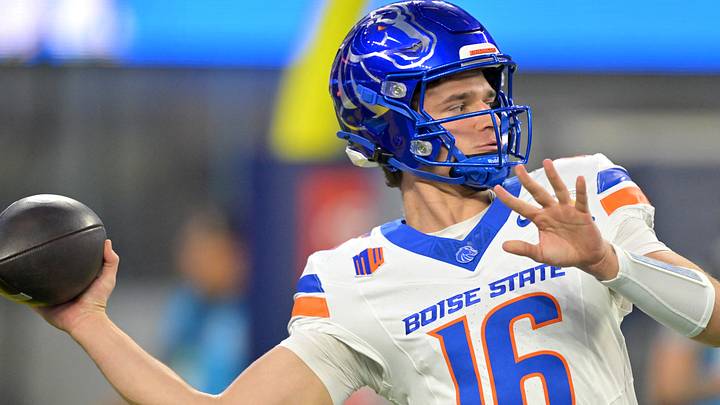 Dec 13, 2025; Inglewood, CA, USA;  Boise State Broncos quarterback Kaleb Annett (16) warms up prior to the LA Bowl Game against the Washington Huskies at SoFi Stadium. Mandatory Credit: Jayne Kamin-Oncea-Imagn Images