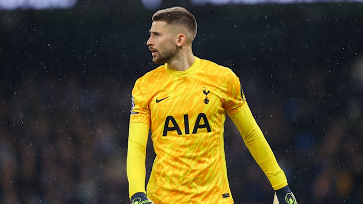 Guglielmo Vicario during his last game for Spurs 