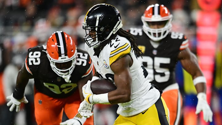 Nov 21, 2024; Cleveland, Ohio, USA; Pittsburgh Steelers running back Najee Harris (22) runs with the ball during the first quarter against the Cleveland Browns at Huntington Bank Field. Mandatory Credit: Ken Blaze-Imagn Images