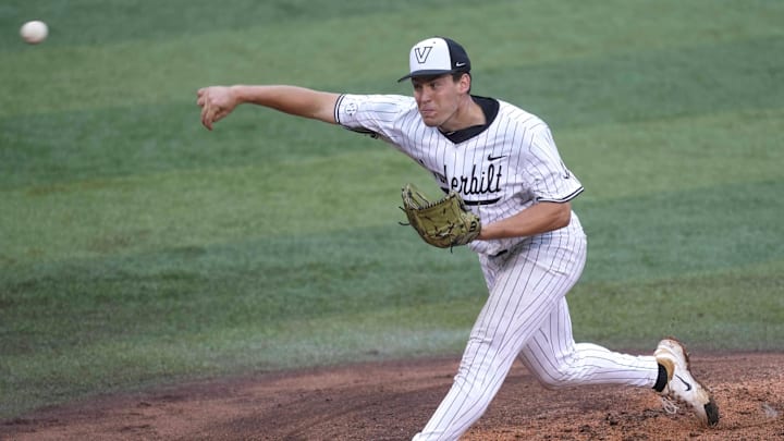 Vanderbilt pitcher Alex Kranzler (77) pitches during a NCAA baseball game between the Tennessee Volunteers and Vanderbilt Commodores at Lindsey Nelson Stadium on May 11, 2025. Vanderbilt won 7-5 against Tennessee. Vanderbilt pitcher Alex Kranzler (77) pitches during a NCAA baseball game between the Tennessee Volunteers and Vanderbilt Commodores at Lindsey Nelson Stadium on May 11, 2025. Vanderbilt won 7-5 against Tennessee.
