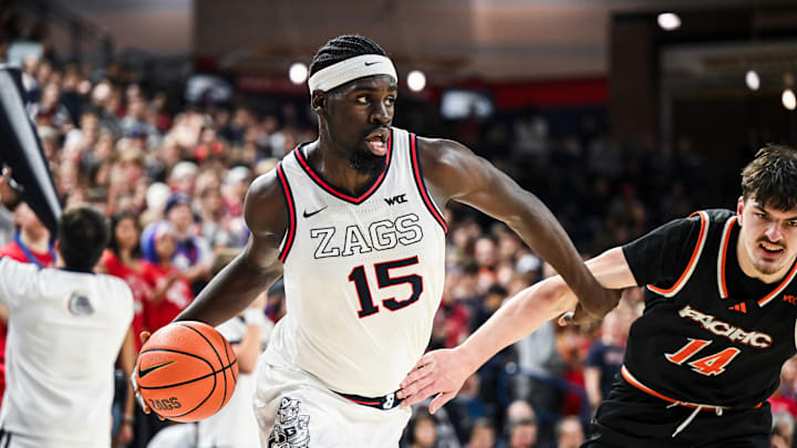 Gonzaga Bulldogs forward Graham Ike (15). Gonzaga Bulldogs forward Graham Ike (15).