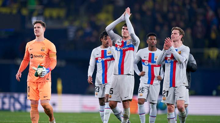Jugadores del FC Barcelona al finalizar el partido contra el Villarreal en LaLiga