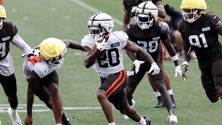 Cleveland Browns, Pierre Strong Jr.