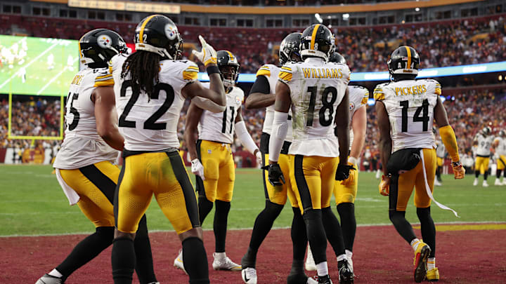 Pittsburgh Steelers v Washington Commanders