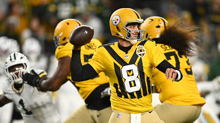 Pittsburgh Steelers QB Aaron Rodgers Pittsburgh Steelers QB Aaron Rodgers