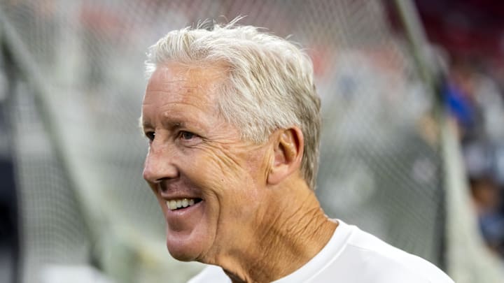 Aug 23, 2025; Glendale, Arizona, USA; Las Vegas Raiders head coach Pete Carroll against the Arizona Cardinals during a preseason NFL game at State Farm Stadium. Mandatory Credit: Mark J. Rebilas-Imagn Images Aug 23, 2025; Glendale, Arizona, USA; Las Vegas Raiders head coach Pete Carroll against the Arizona Cardinals during a preseason NFL game at State Farm Stadium. Mandatory Credit: Mark J. Rebilas-Imagn Images